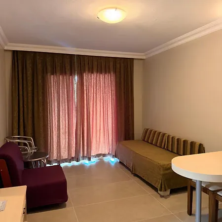 Verona شقة فندقية *